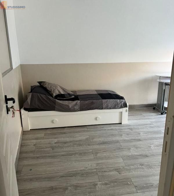 Studio meublé 9m² Lille 59800 - Meublé, DPE D - Photo 7