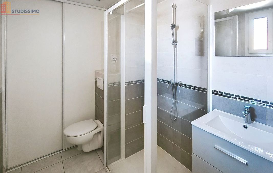 Studio 21m² Troyes - Parking, résidence sécurisée - Photo 2