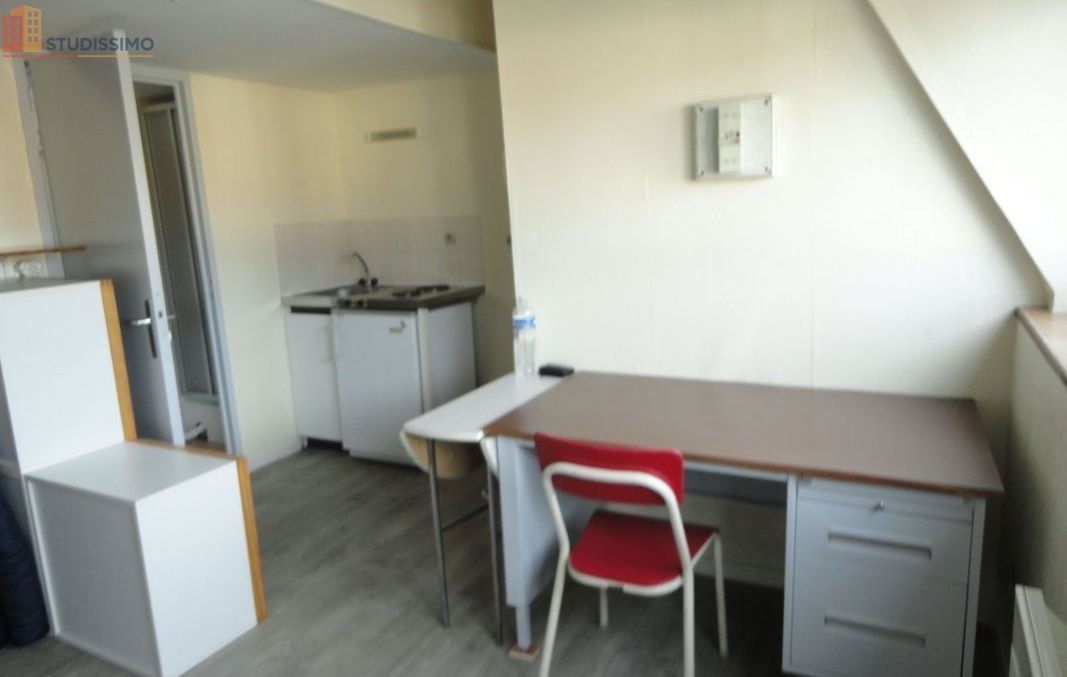 Studio meublé 15m² Lille 59800 - Meublé, 3e étage - Photo 5