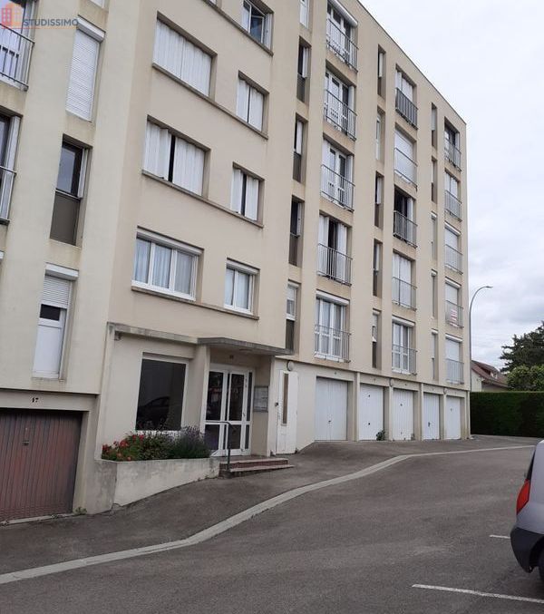 Studio 27m² Saint-Julien-les-Villas - 1er étage, F1 bis - Photo 9