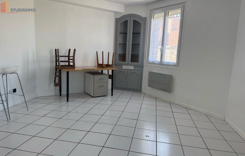Studio 25m² Lévignen 60800 - Photo 1
