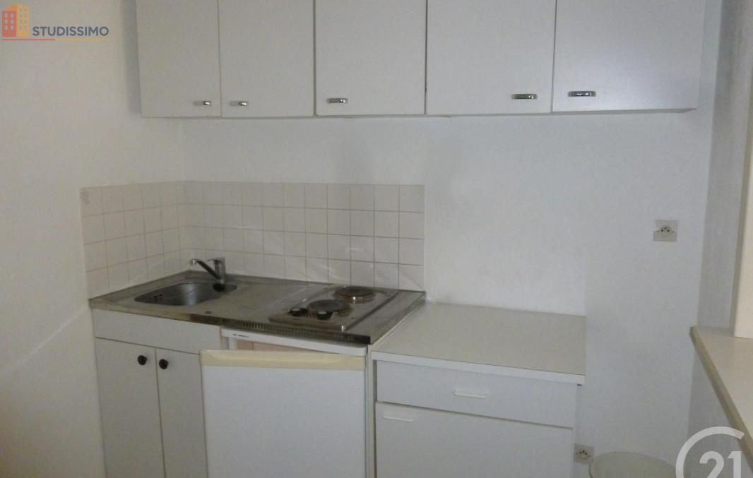 Studio meublé 35m² Beauvais - Meublé, DPE D - Photo 5