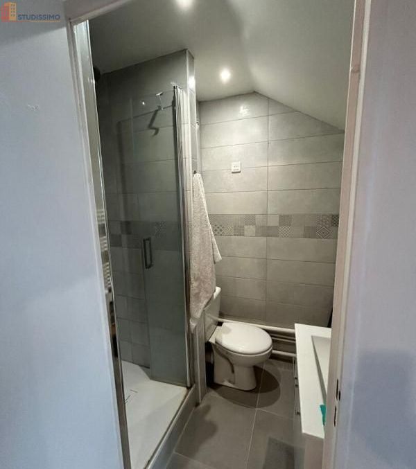 Studio 18m² Compiègne - Meublé, dernier étage - Photo 3