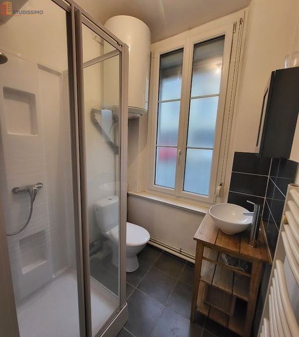 Studio meublé 20m² Marseille-en-Beauvaisis - Proche gare, meublé - Photo 1