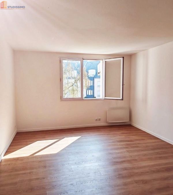 Studio 30m² Creil 60100 - Parking - Photo 4