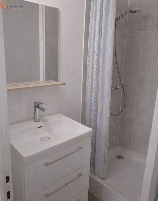 Studio meublé 27m² Fleurines - Au calme, garage moto possible - Photo 1