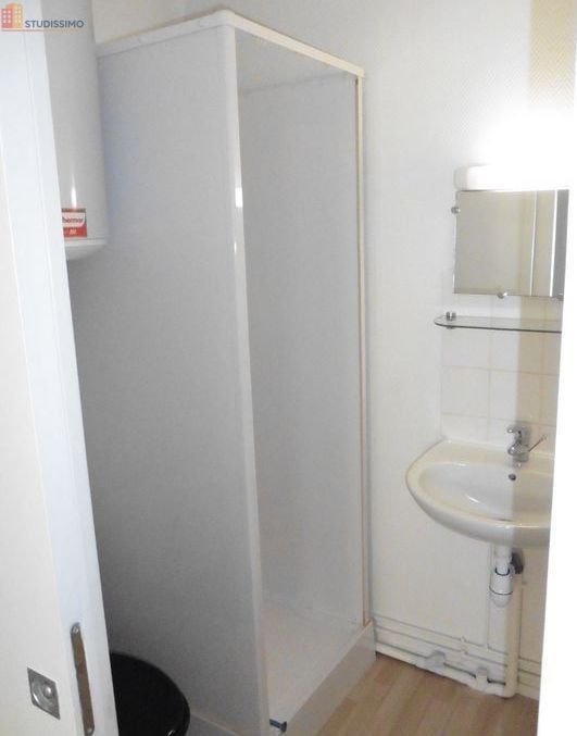 Studio meublé 14m² Alençon centre - Proche centre-ville - Photo 1