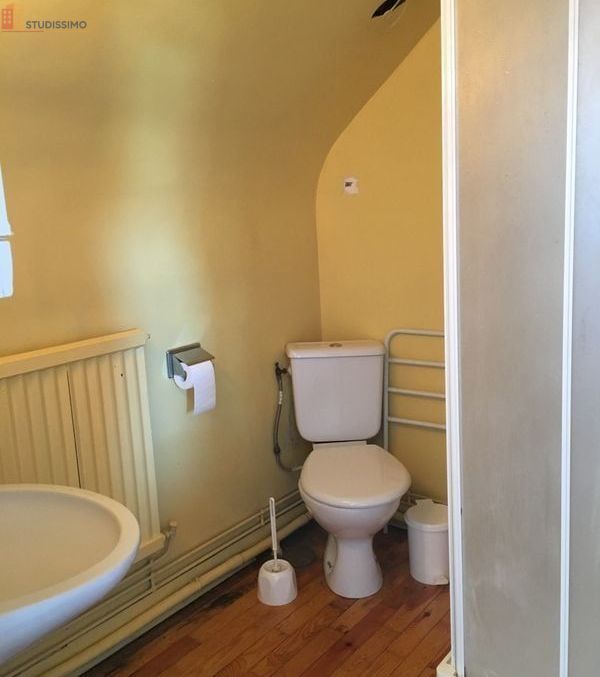 Studio meublé 13m² Alençon 61000 - Indépendant, cabinet de toilette - Photo 1