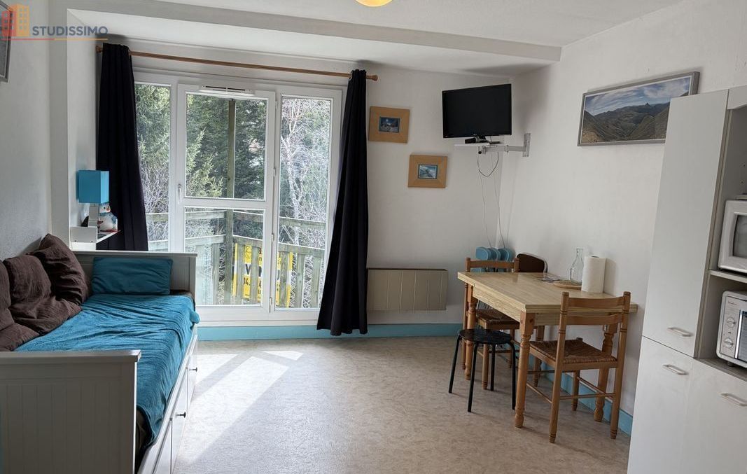 Studio à Laveissière