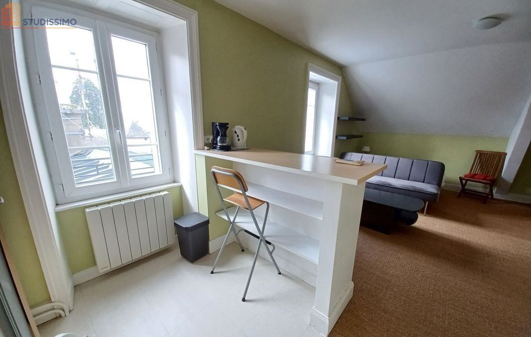 Studio 24m² Mauriac - Étage élevé, lumineux - Photo 2