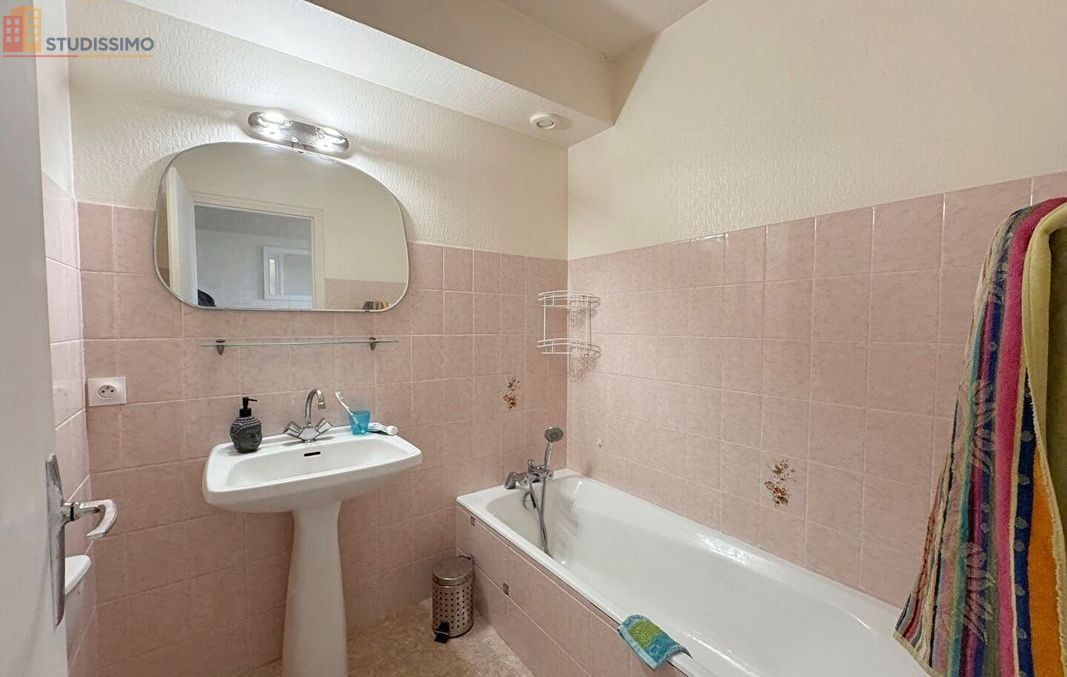 Studio 34m² Saint-Flour - Étage élevé, cosy - Photo 6