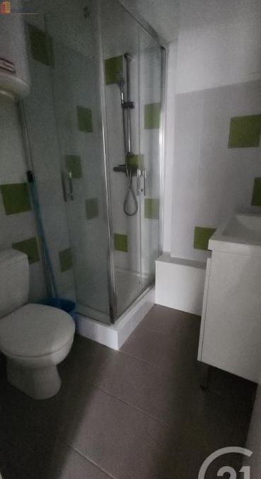 Studio 17m² Aurillac - Étage 3, DPE D - Photo 5