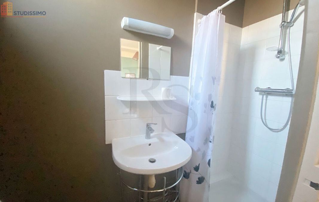 Studio 15m² Argentan - 1er étage, DPE F - Photo 3