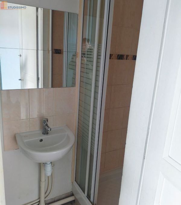 Studio 15m² Argentan - DPE D, 1er étage - Photo 3