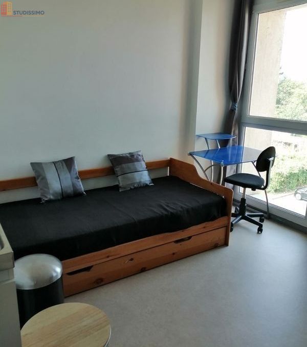 Studio meublé 1m² Arras - Meublé, dernier étage - Photo 1