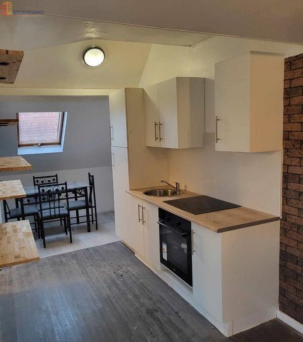 Studio meublé 28m² Calais 62100 - Mezzanine, charmant - Photo 1