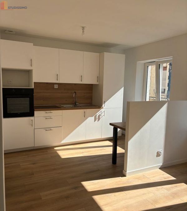 Studio 24m² Calais 62100 - 1er étage, lumineux - Photo 2