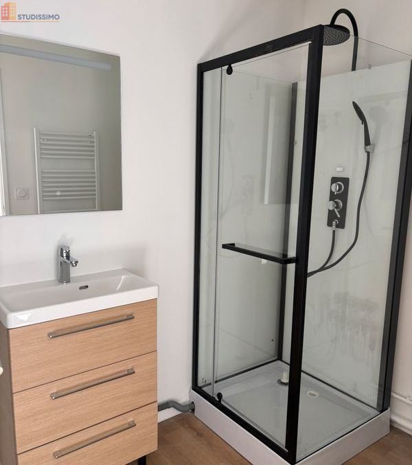 Studio 24m² Calais 62100 - 1er étage, lumineux - Photo 1