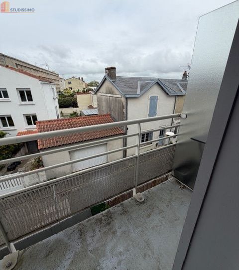 Studio 19m² La Rochelle - 2e étage, DPE D - Photo 3