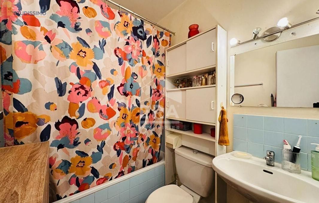 Studio 24m² Royan - 2e étage, DPE D - Photo 2