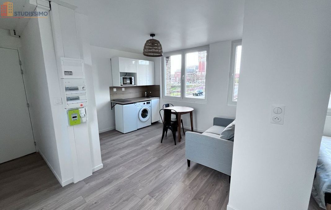 Studio meublé 20m² Calais - Rénové, face au Beffroi - Photo 5
