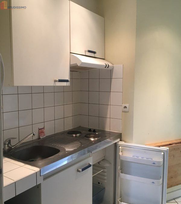 Studio meublé 21m² Boulogne-sur-Mer - Face lycée, meublé - Photo 3