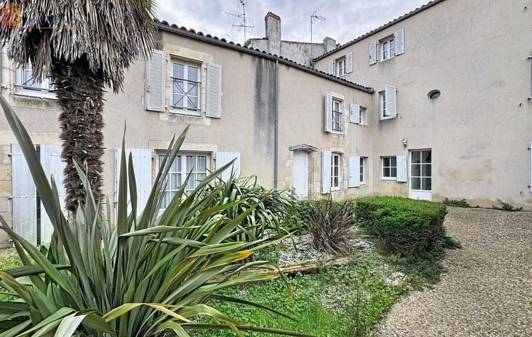 Studio 23m² La Rochelle - DPE D - Photo 1