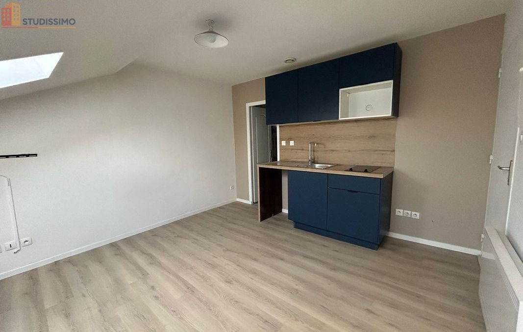 Studio 20m² Saint-Omer - Mansardé, lumineux - Photo 5