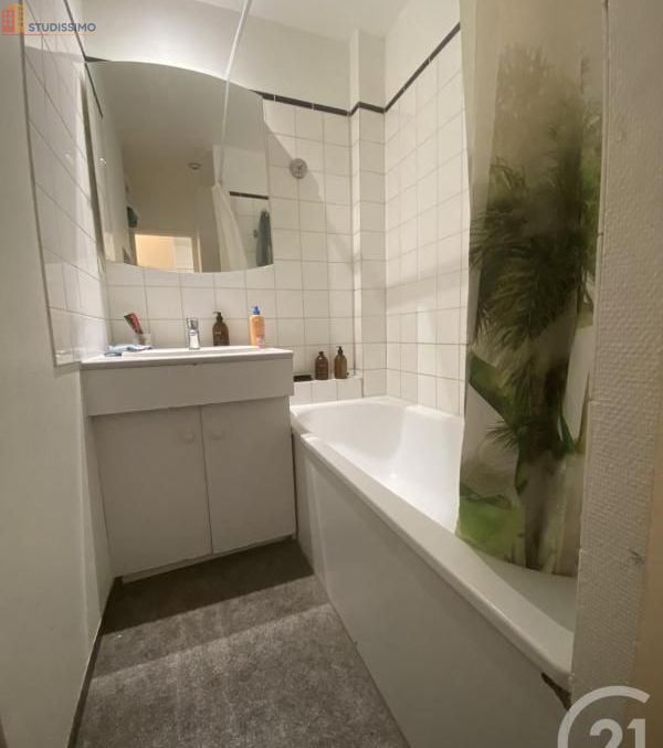 Studio 27m² La Rochelle - Étage 2, DPE F - Photo 1