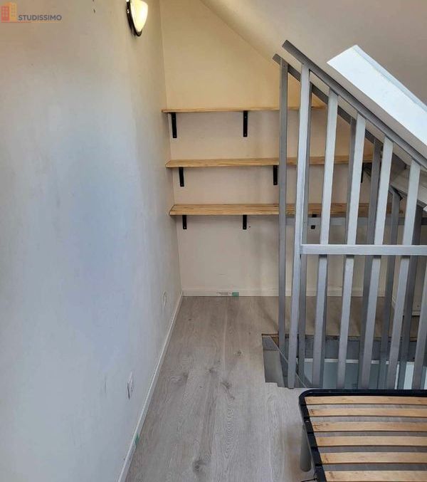 Studio meublé 23m² Calais - Proximité cathédrale, lumineux - Photo 2