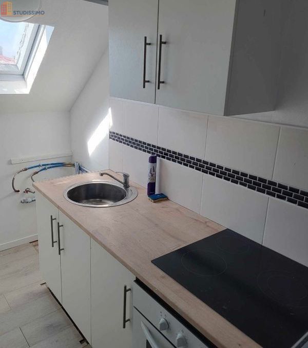 Studio meublé 23m² Calais - Proximité cathédrale, lumineux - Photo 1