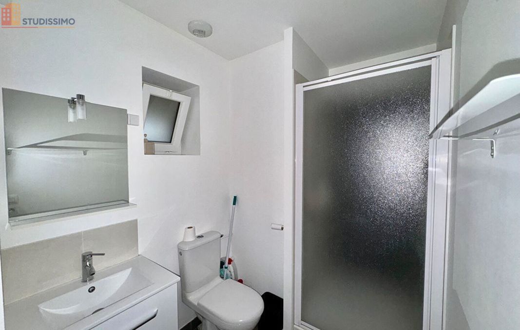 Studio 27m² Rochefort - DPE D, 1er étage - Photo 2