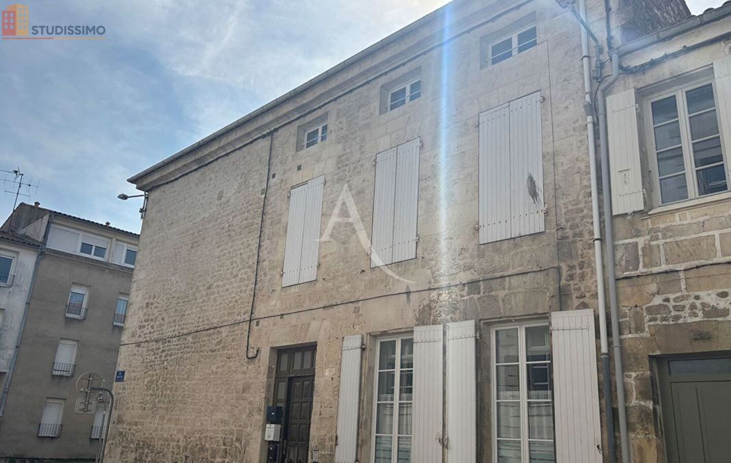 Studio 25m² Rochefort - DPE C - Photo 1