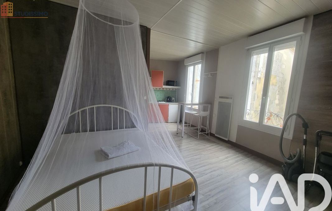 Studio 28m² Saintes - DPE D, 1er étage - Photo 3
