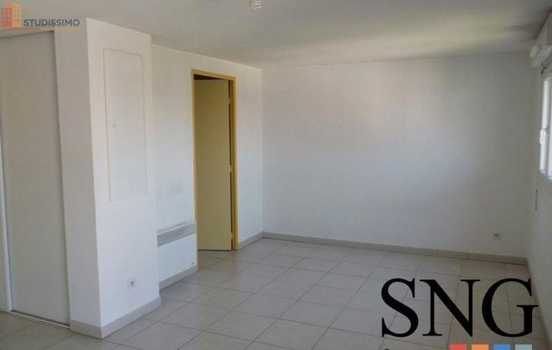 Studio 28m² Tarbes - - Photo 7
