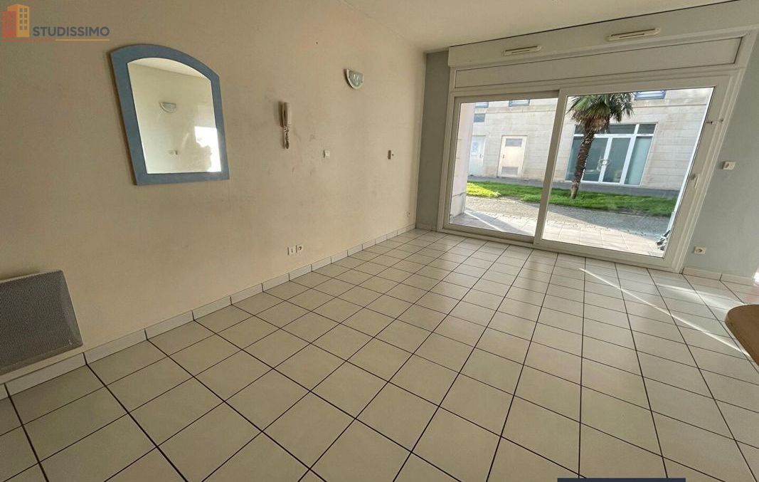 Studio 30m² Rochefort - sans caractère supplémentaire - Photo 4