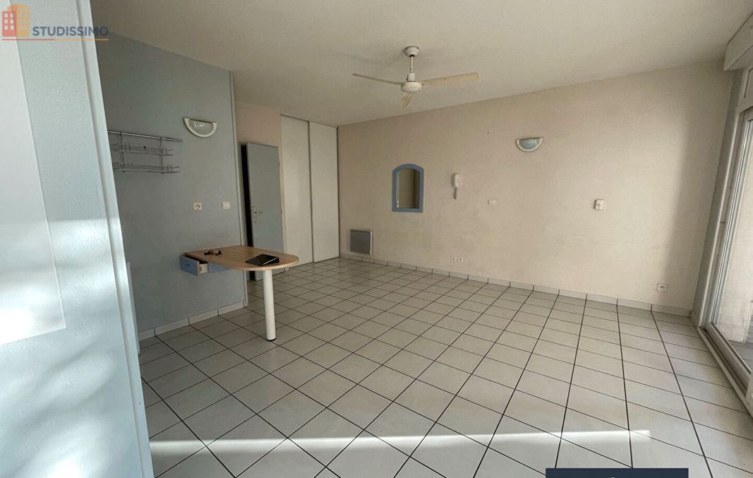 Studio 30m² Rochefort - sans caractère supplémentaire - Photo 3