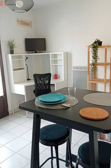 Studio meublé 22m² Tarbes - Parking, piscine - Photo 5