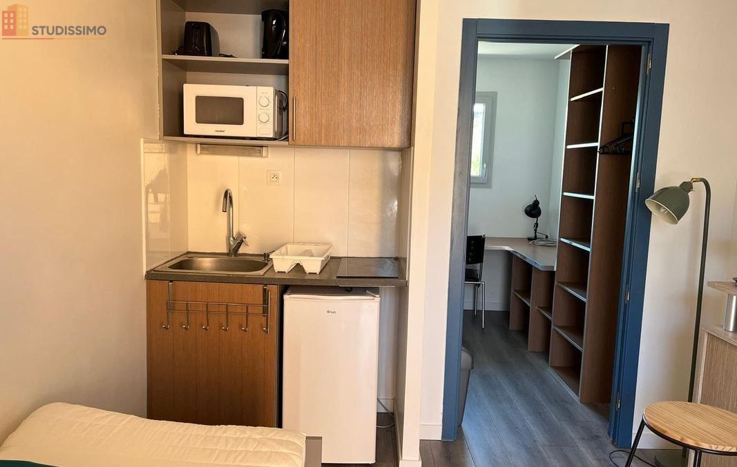 Studio meublé 16m² Tarbes - Lumineux, 3e étage - Photo 2