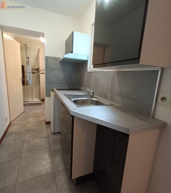 Studio 28m² Tarbes - 1er étage, sans ascenseur - Photo 2