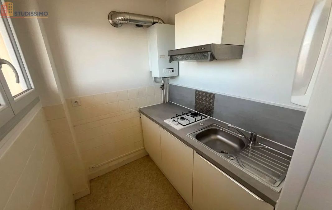 Studio 25m² Tarbes centre - Très lumineux, proche université - Photo 2