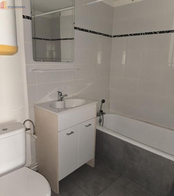 Studio meublé 22m² Clermont-Ferrand 63000 - Meublé, DPE D - Photo 1