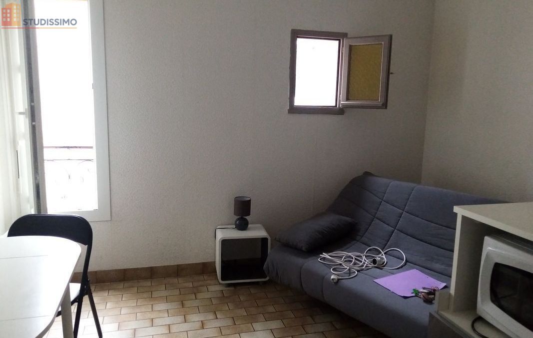 Studio meublé 17m² Vic-en-Bigorre - Meublé, chauffage individuel - Photo 3