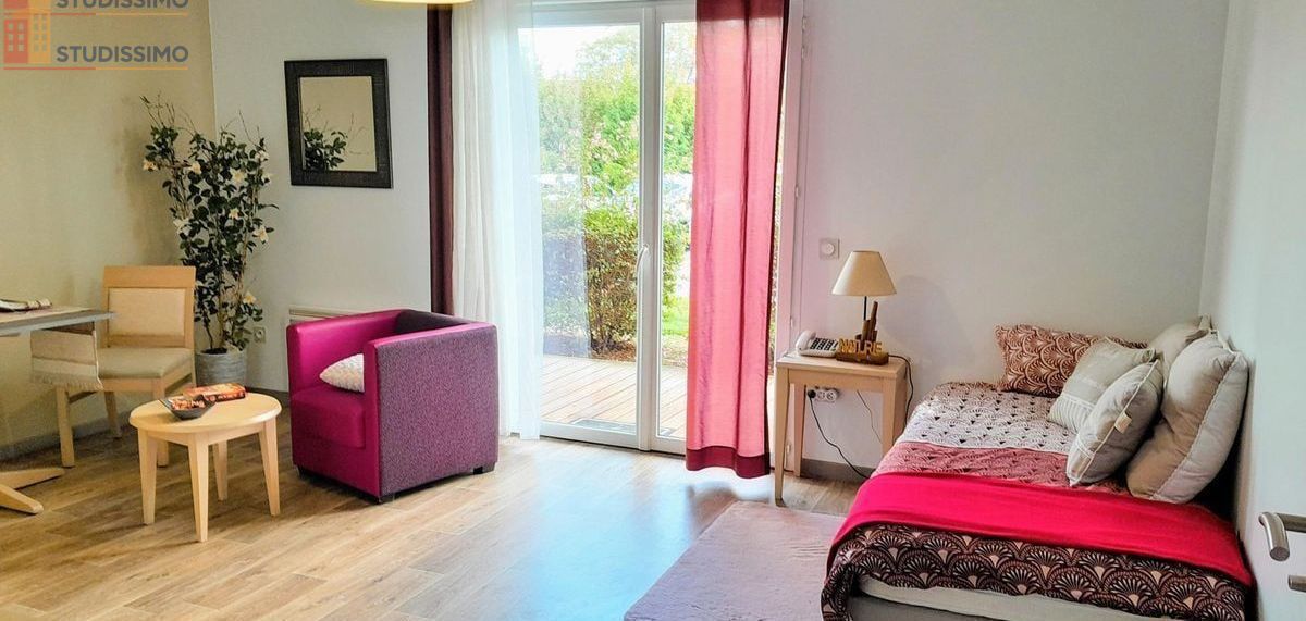 Studio meublé 30m² Tarbes - Balcon, parking - Photo 4