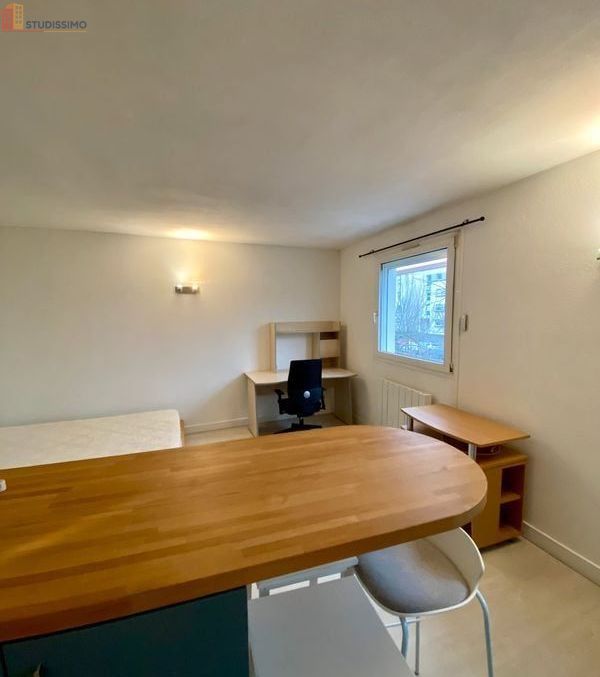 Studio meublé 25m² Clermont-Ferrand 63000 - Parking privatif - Photo 1