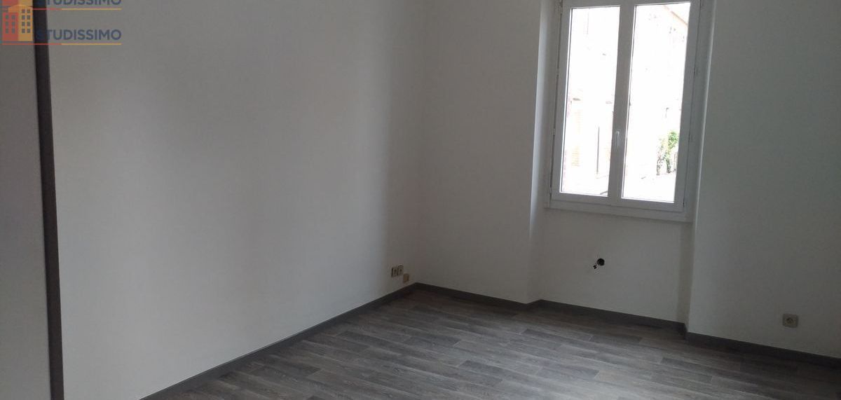 Studio 32m² Tarbes centre - Calme, sur cour - Photo 2