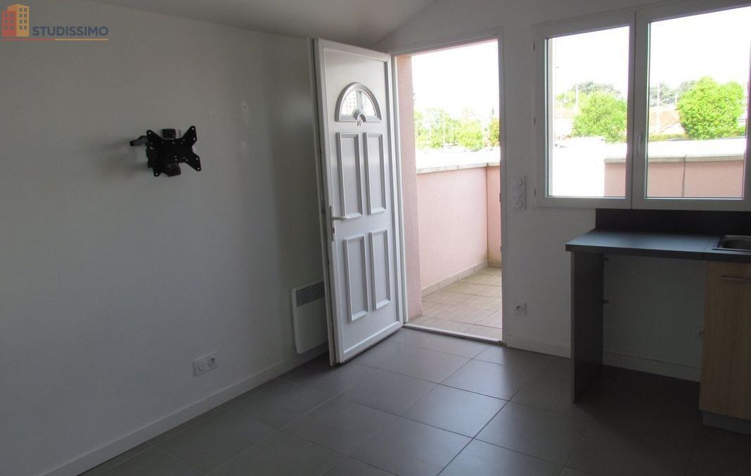Studio 20m² Tarbes 65000 - Photo 1