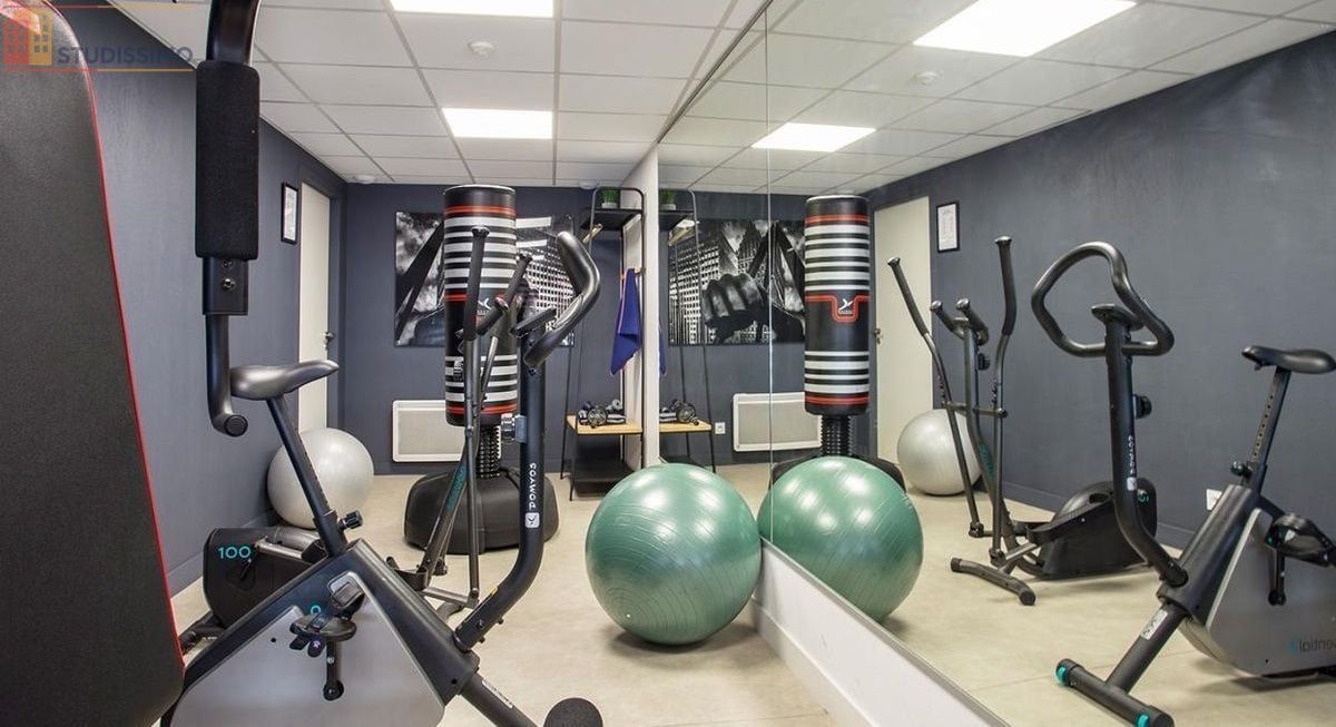 Studio meublé 16m² Clermont-Ferrand 63000 - Meublé, DPE D - Photo 2
