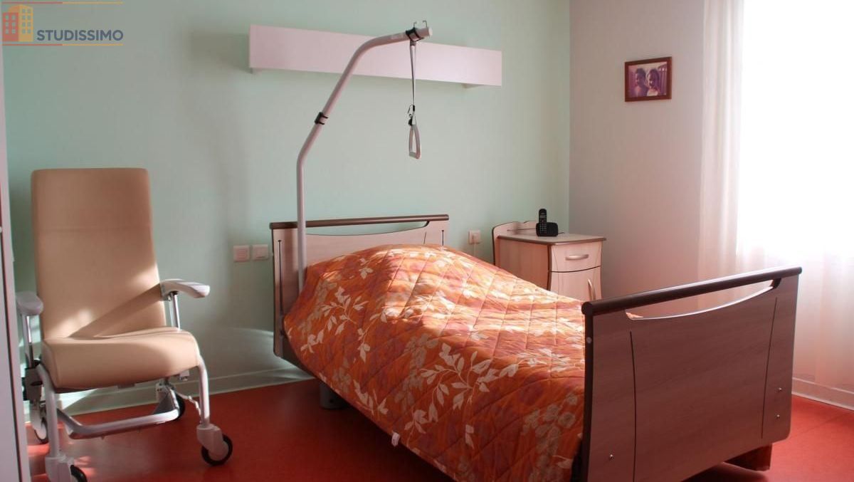 Studio 20m² Saint-Romain-de-Benet - Sans caractéristique - Photo 1