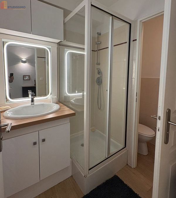 Studio 20m² La Rochelle - Entièrement rénové, terrasse - Photo 2